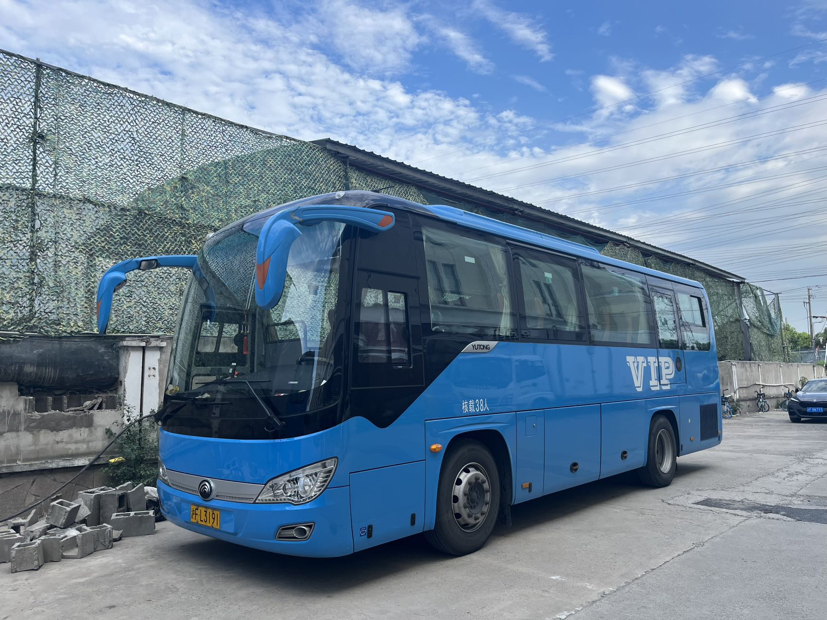 33座商务大巴